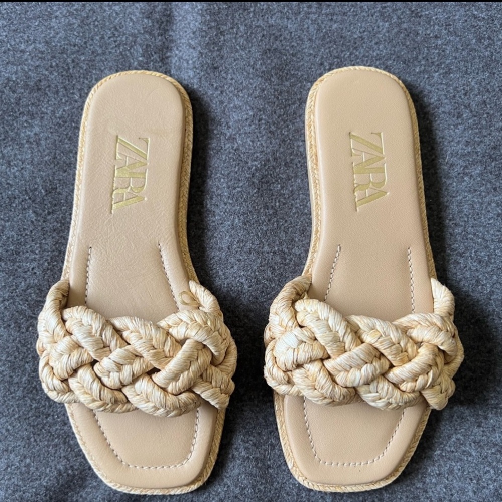 Zara Braided Slides NWOT 🦒